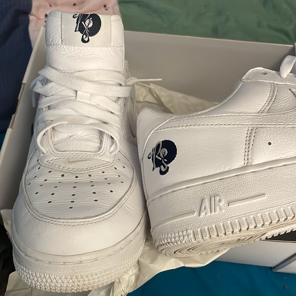 Nike Special Edition JayZ Air Force Ones - Picture 8 of 8